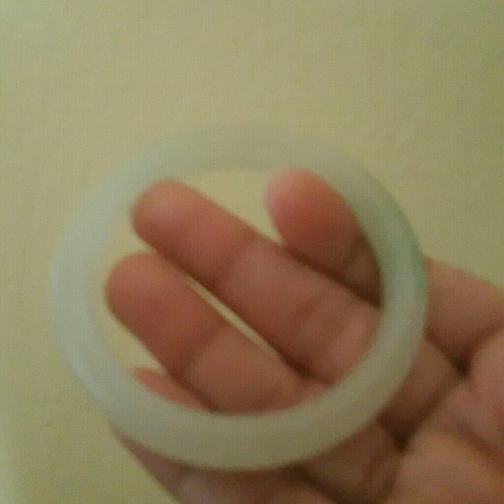 Jade Bangle - Picture 5 of 11